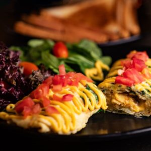 Spinach & Mushroom Omelette أومليت بالسبانخ والفطر