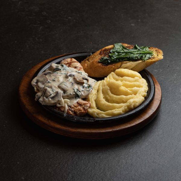 Sizzling Spinach Chicken Meal وجبة سيزلينغ سبانخ تشكن