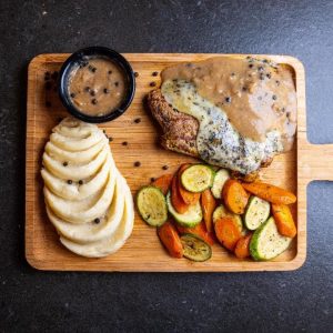 Mozzarella Herbs Steak ستيك موزاريلا بالأعشاب